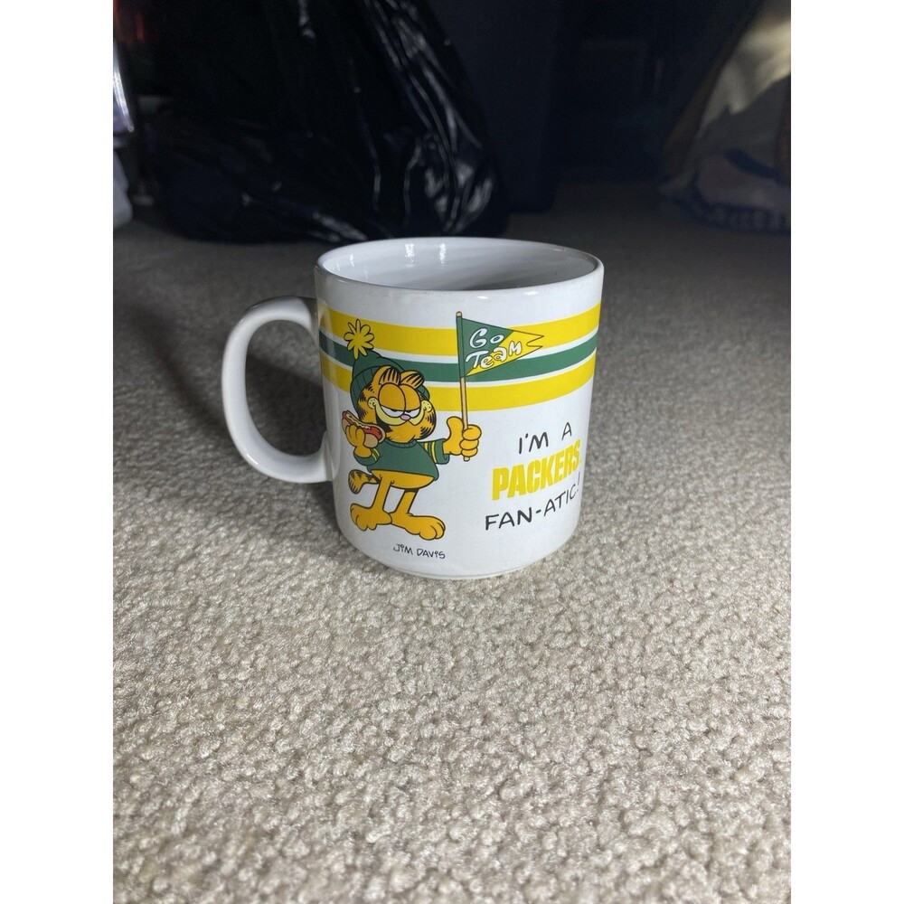 Vintage 1978 Garfield Green Bay Packers Mug Enesco NFL I'm a Packers Fan-atic!